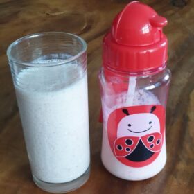 สตอเบอรี่โยเกิร์ตสมูตตี้ เด็กกกินได้ ผู้ใหญ่กินดี อาหารเพื่อสุขภาพ